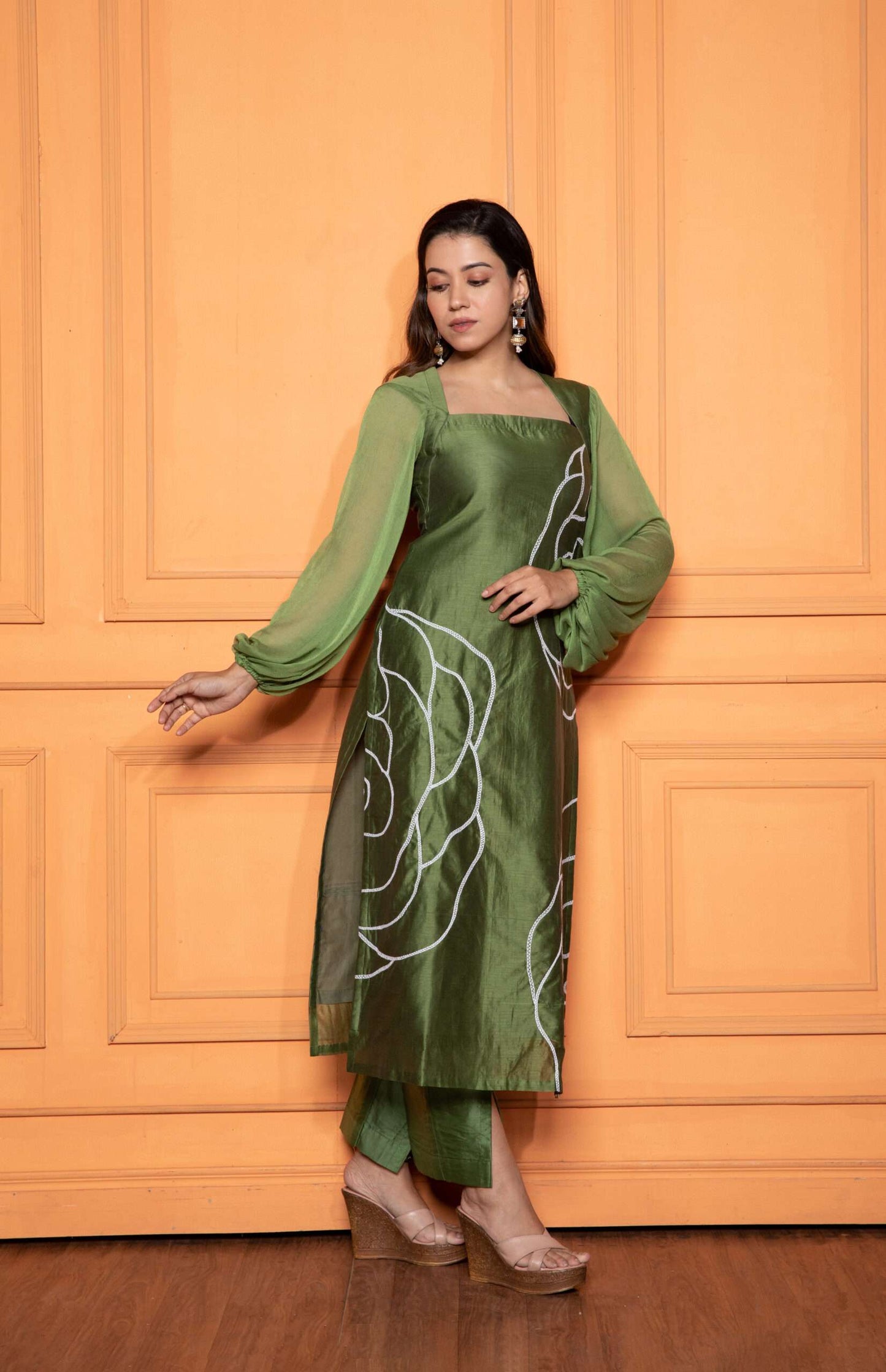 Moss Green Kurta Set with Aari Embroidery